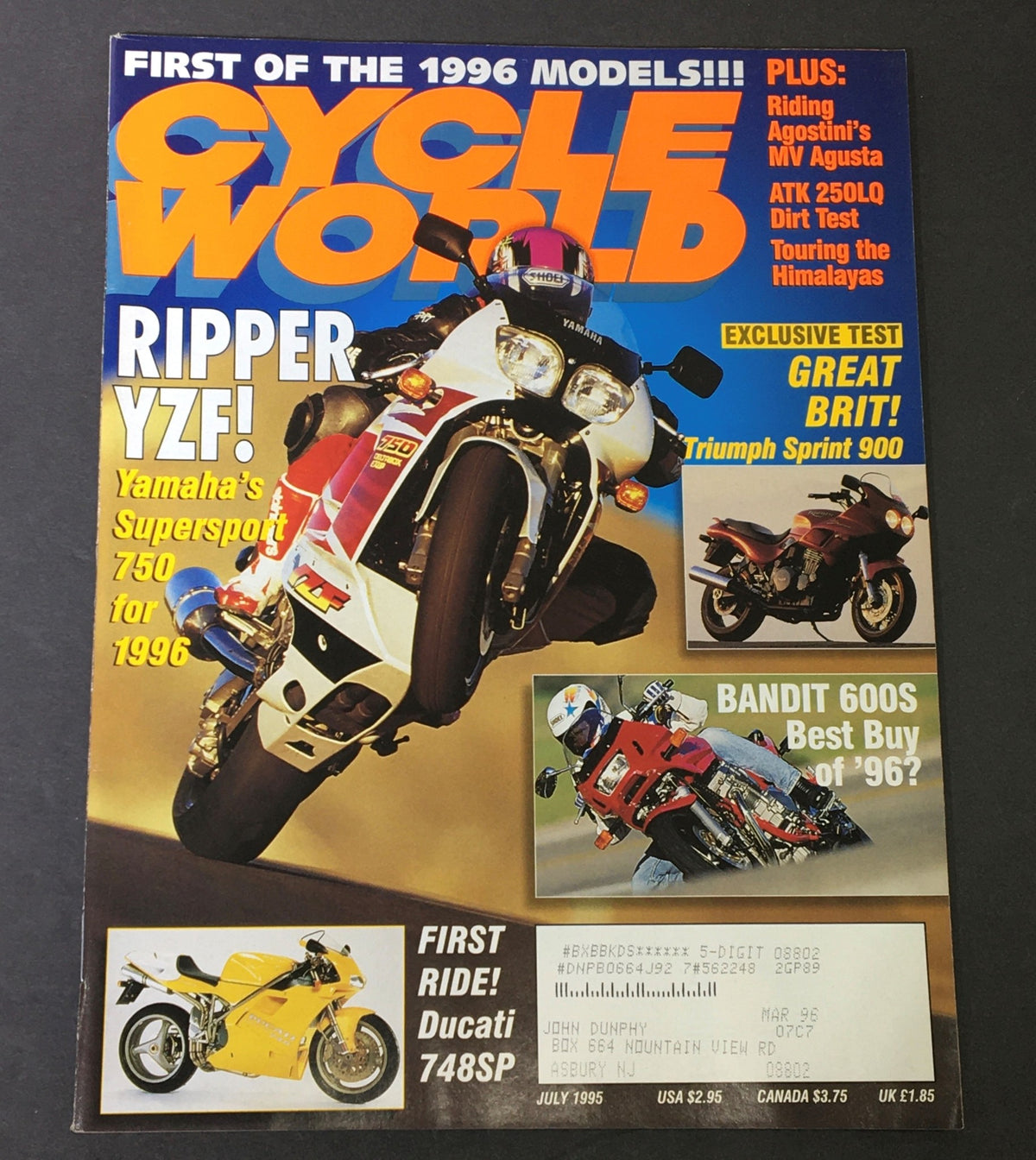 Cycle World Magazine July 1995 cover featuring Yamaha Supersport 750 and Triumph Sprint 900, showcasing motorcycle articles and detailed bike reviews.
