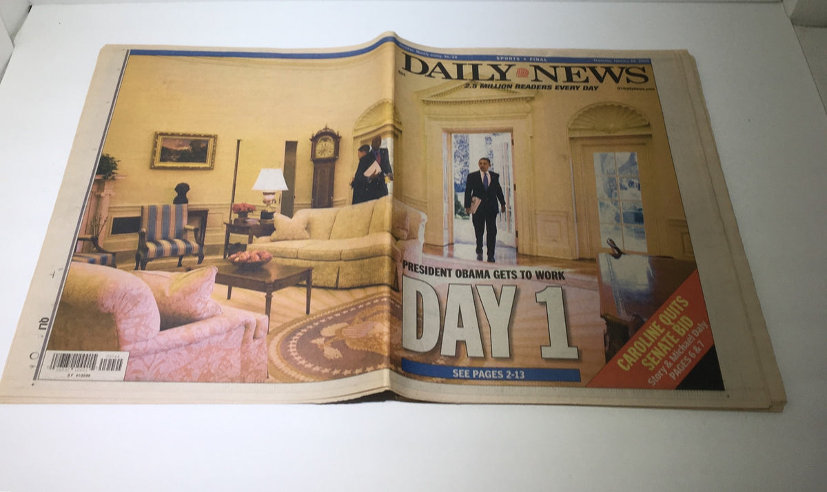 NY Daily News January 22, 2009 cover featuring President Obama walking into the Oval Office, marking Day 1 of his presidency.