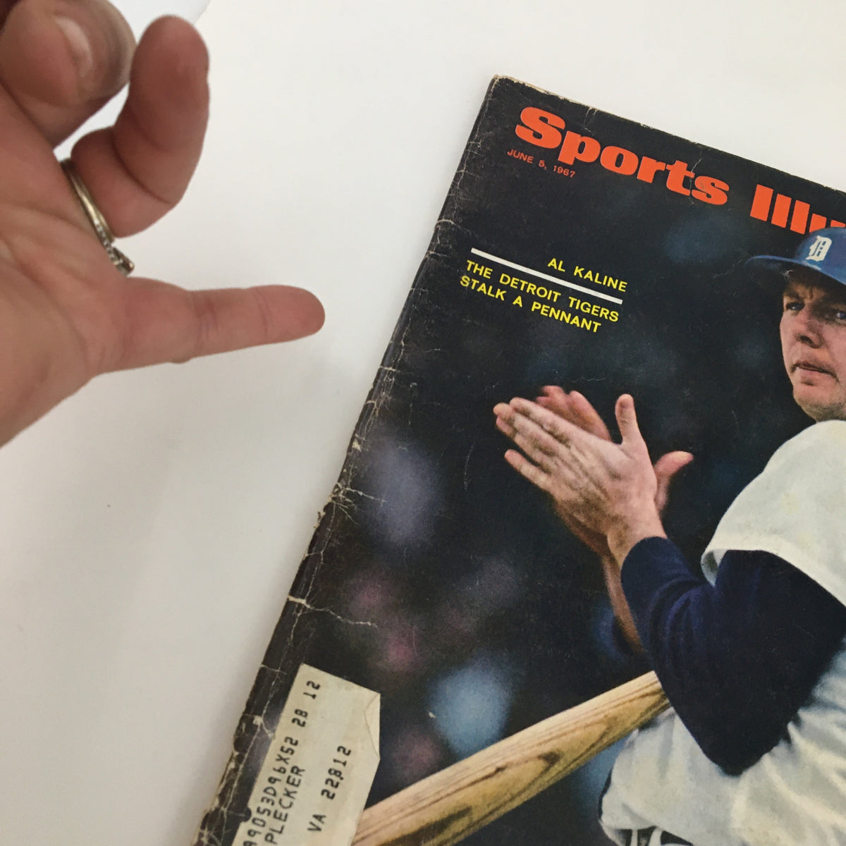 Close-up of the Sports Illustrated June 5 1967 cover, showcasing Al Kaline and the Detroit Tigers' quest for a pennant.