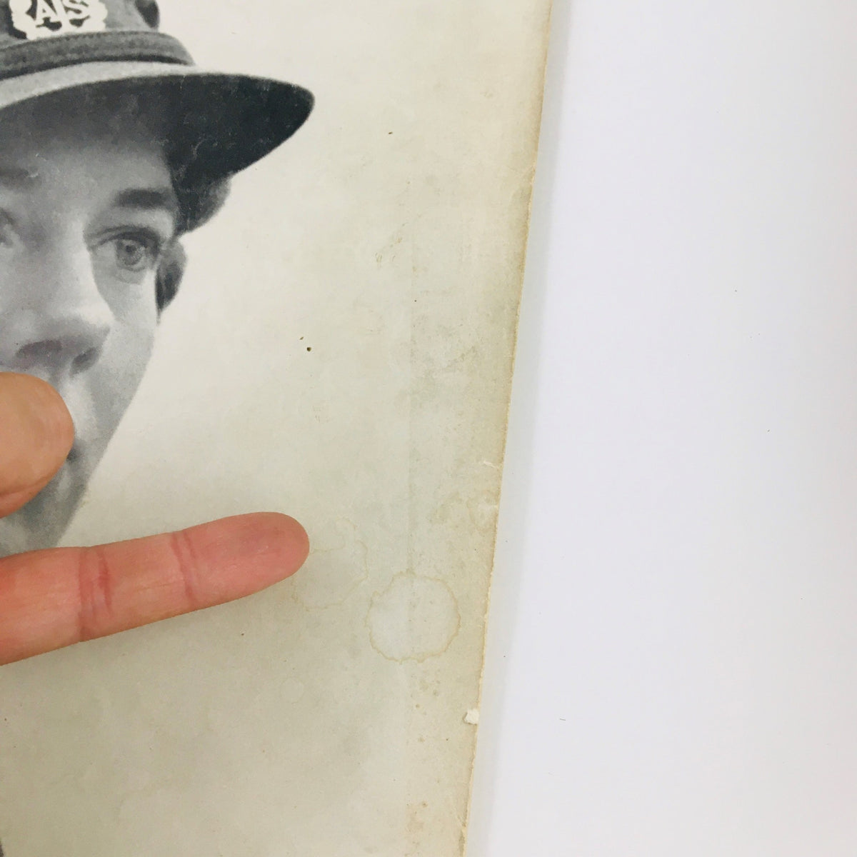 Close-up detail of the cover of VTG Life Magazine August 4 1941, highlighting wear and age, reflecting its vintage authenticity.