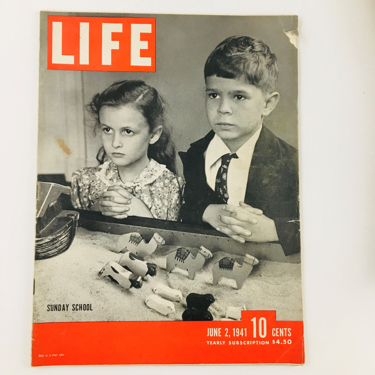 VTG Life Magazine June 2 1941 cover featuring a boy and a girl praying in Sunday School.