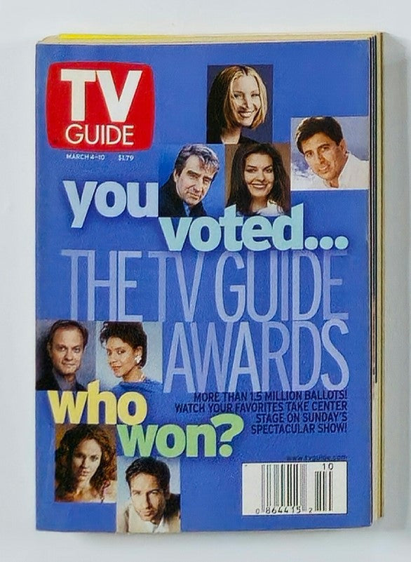 Cover of TV Guide Magazine, March 4, 2000, featuring iconic stars Lisa Kudrow and David Duchovny, highlighting the TV Guide Awards with the text 'you voted... who won?' showcasing popular television culture of the early 2000s.
