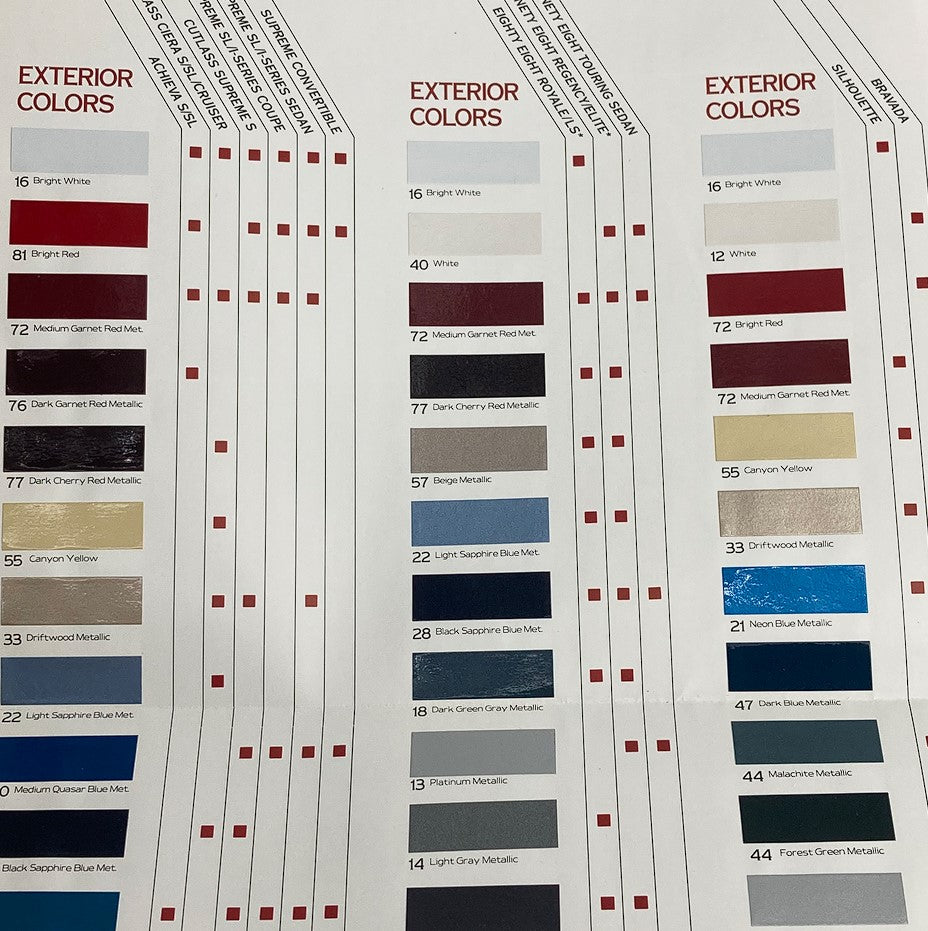 1993 Oldsmobile Color Selector Dealer Showroom Sale Brochure detailing exterior color choices with numbered swatches.