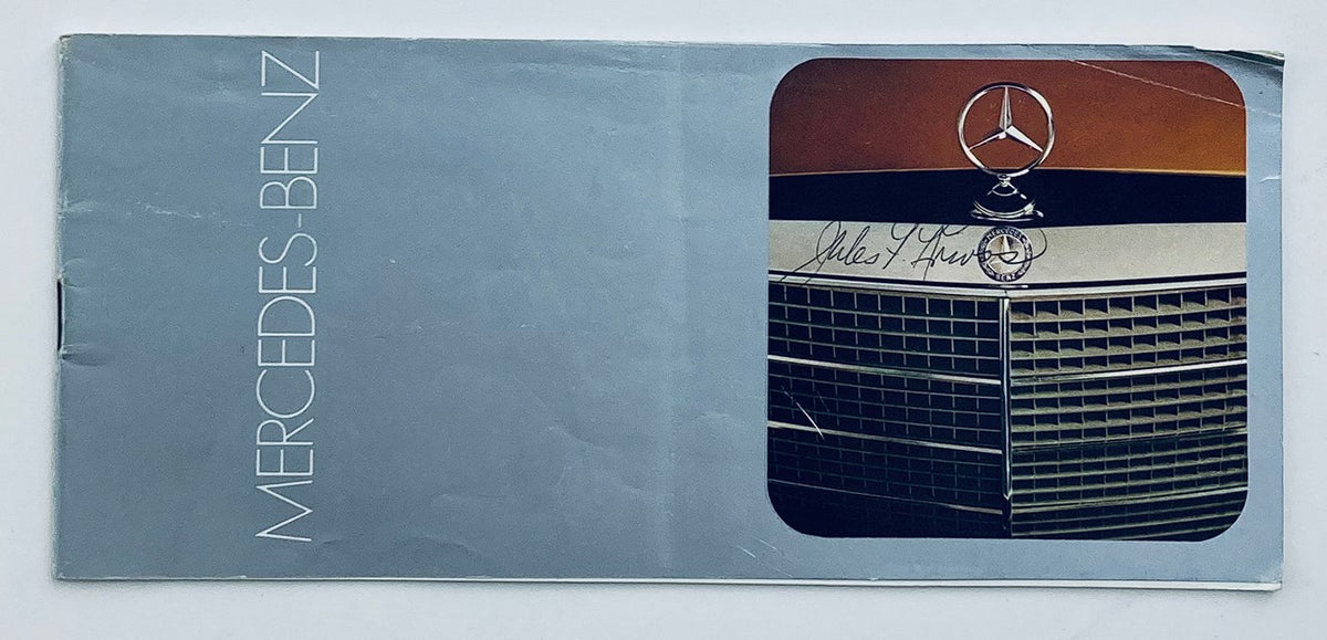 Cover of the 1972 Mercedes-Benz 450 SE Lineup Dealer Showroom Sales Brochure showcasing the iconic Mercedes-Benz grille emblem.