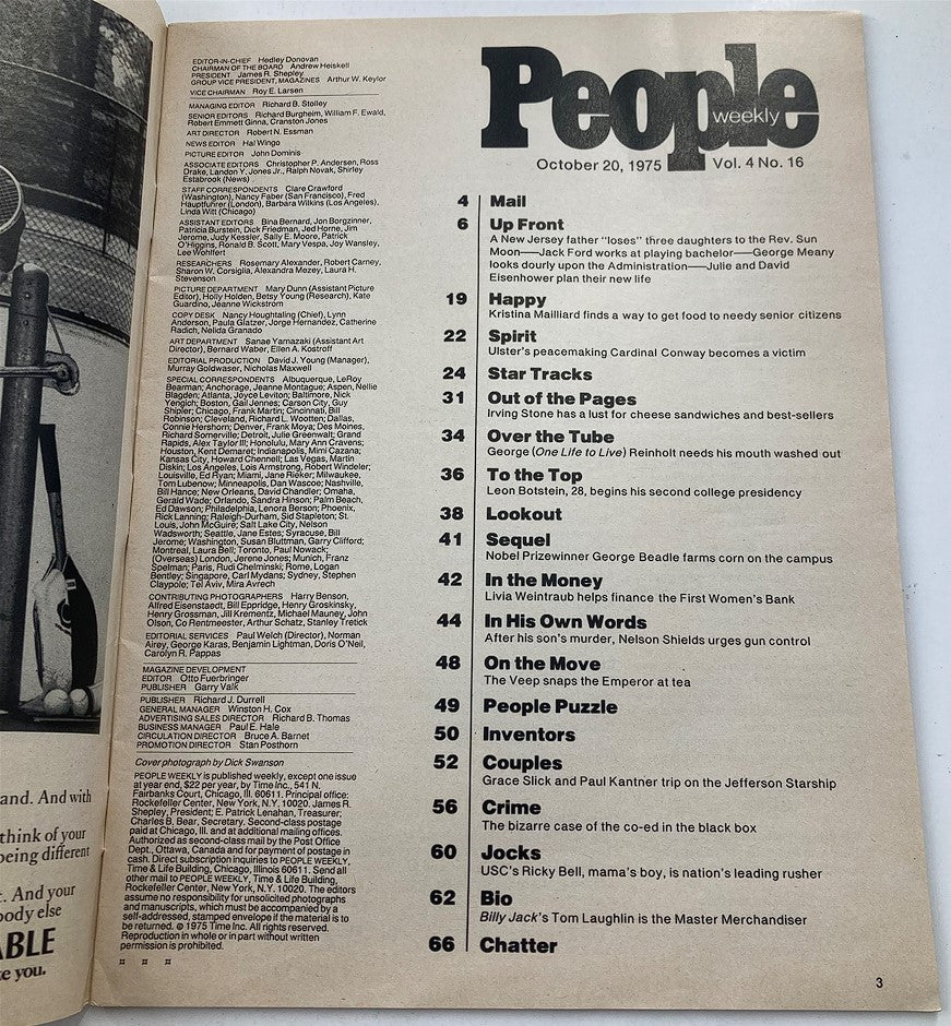 Inside page of VTG People Weekly Magazine, October 20, 1975, Volume 4, Issue 16, featuring the table of contents and articles including cover story on Julie Eisenhower.