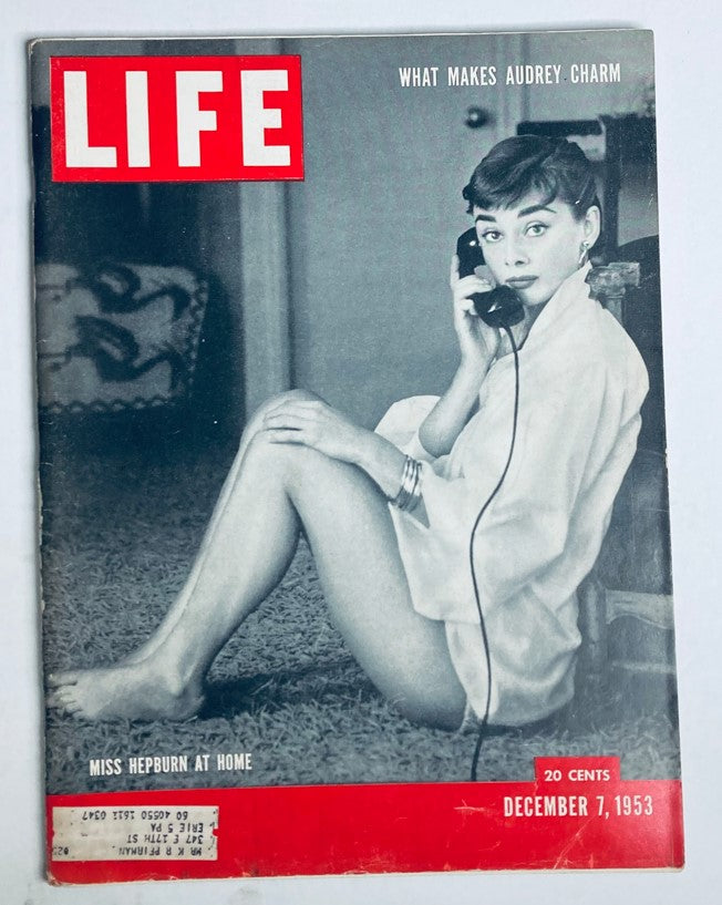 Life Magazine December 7 1953 Miss Audrey Hepburn at Home