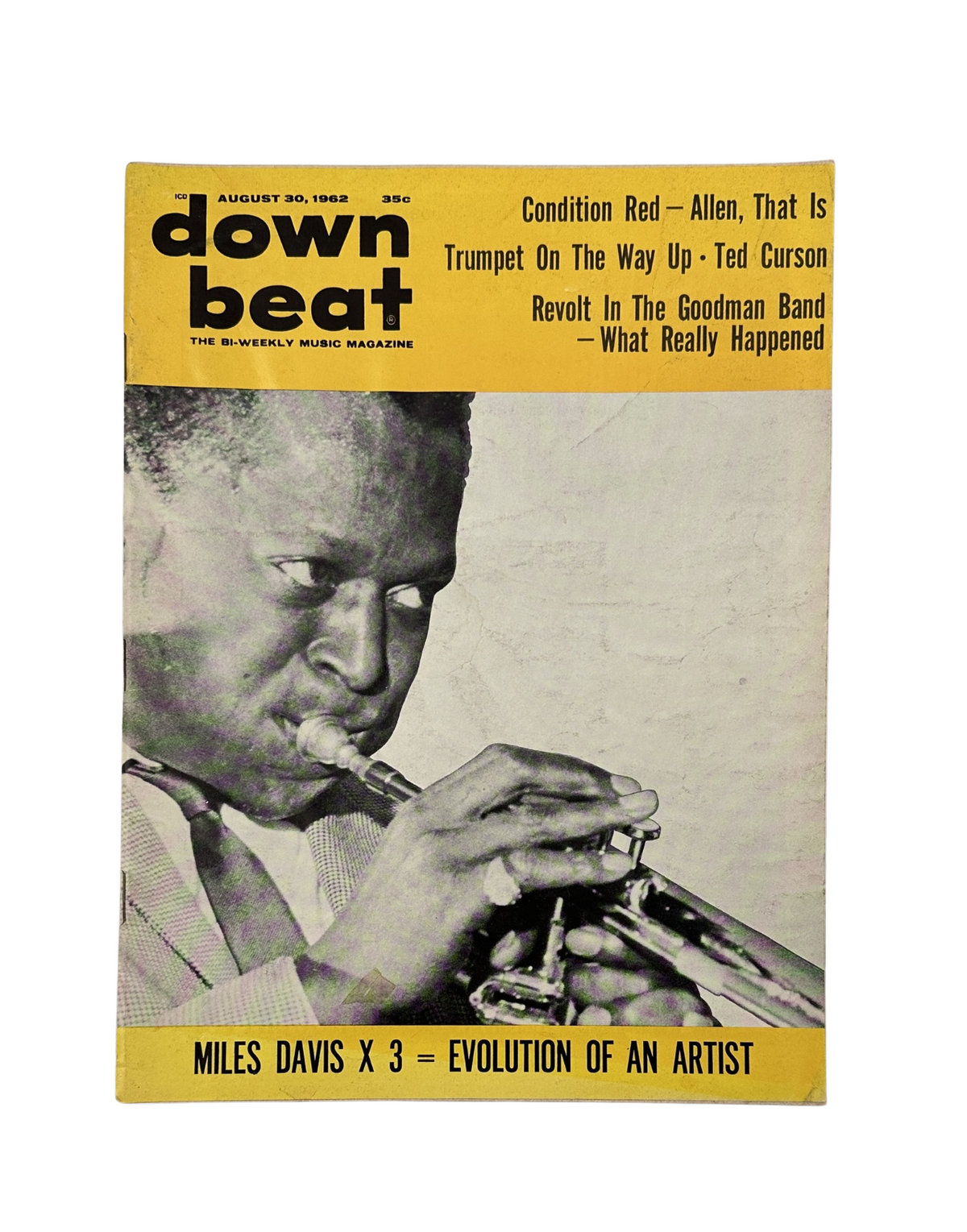 Cover of Down Beat Magazine, August 30, 1962, featuring Miles Davis with the headline 'Miles Davis x 3 = Evolution of an Artist' and mentions of articles like 'Condition Red - Allen, That Is' and 'Trumpet On The Way Up - Ted Curson'.