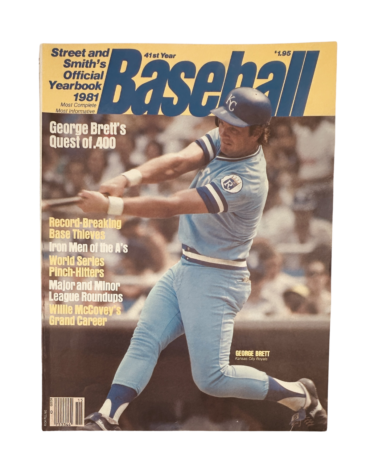 Cover of Street and Smith’s Baseball Magazine 1981 Yearbook featuring George Brett in a blue Kansas City Royals uniform, highlighting his quest for a batting average of .400.