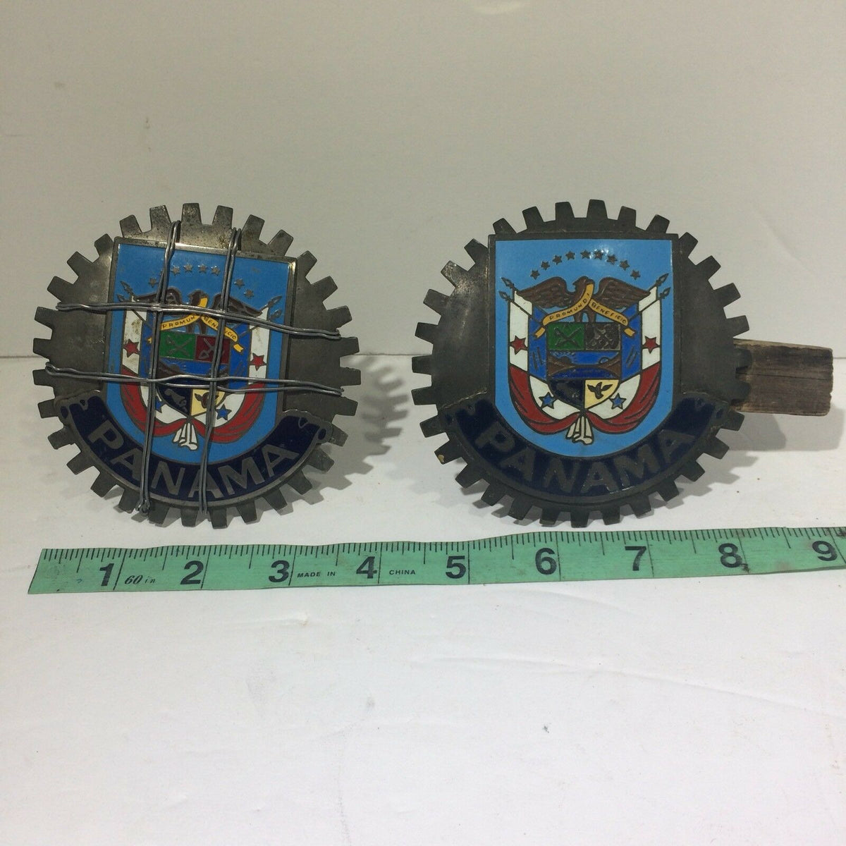 Lot of 2 Vintage Panama EMBLEM  BADGE METAL 4" Advertising, Souvenir
