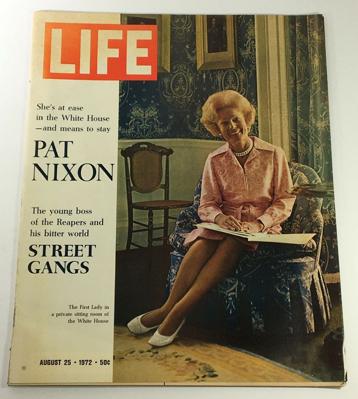 Cover of VTG Life Magazine from August 25, 1972 featuring Pat Nixon, showcasing her at ease in the White House.