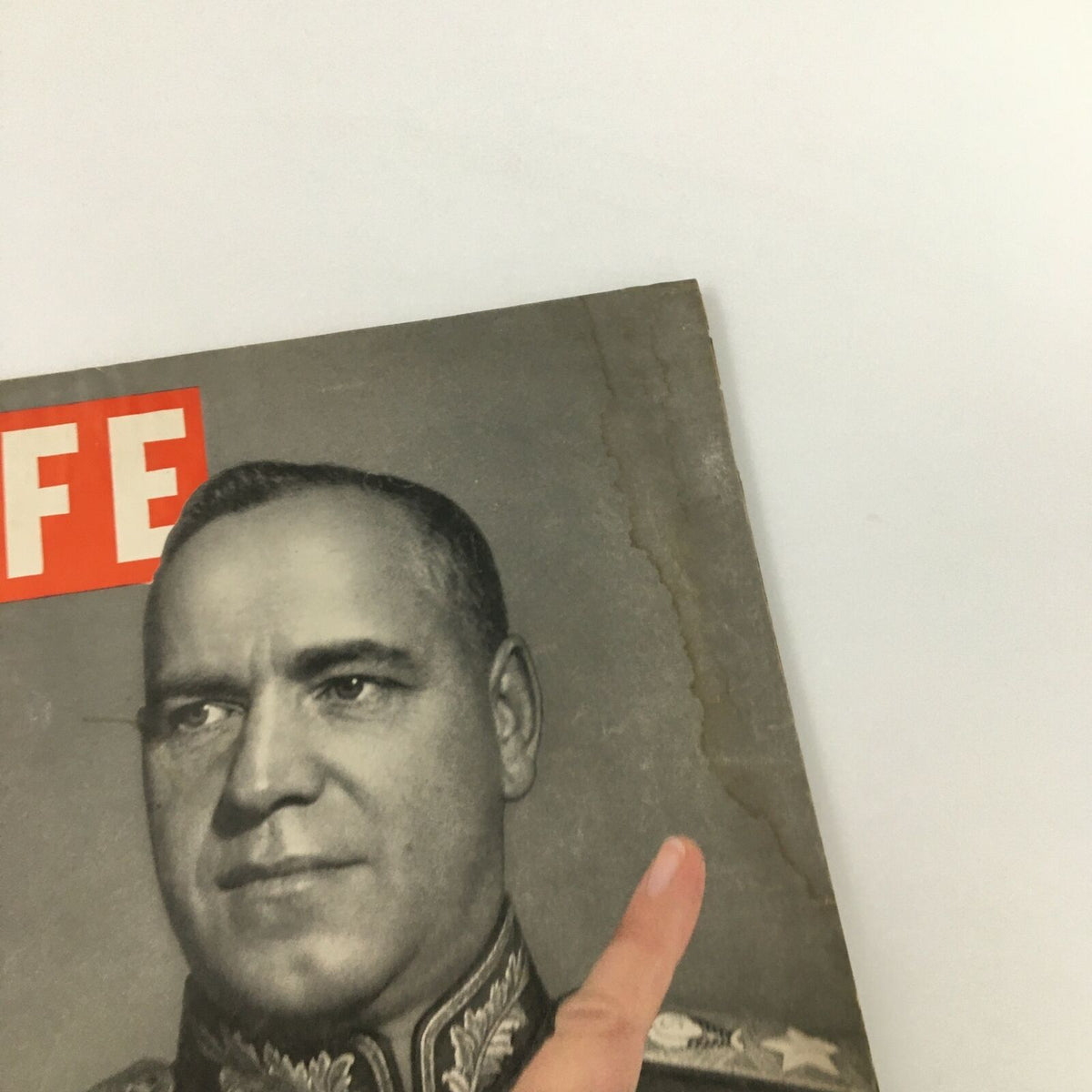 Life Magazine July 31, 1944 - Russia's General Feature, Vintage Condition with Protective Cover