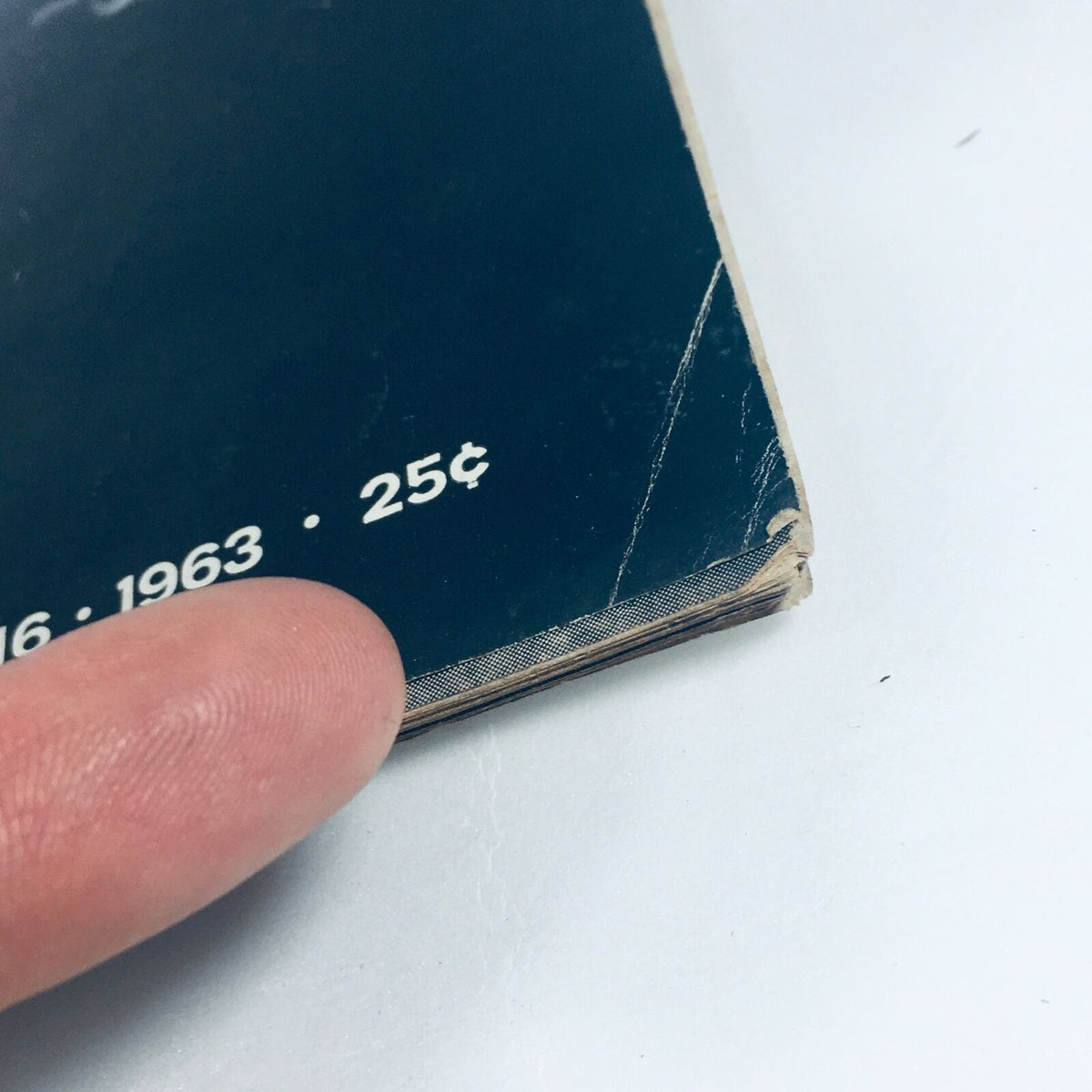 Close-up image of the bottom edge of the Vintage Life Magazine from August 16, 1963 indicating the date and price of 25 cents.
