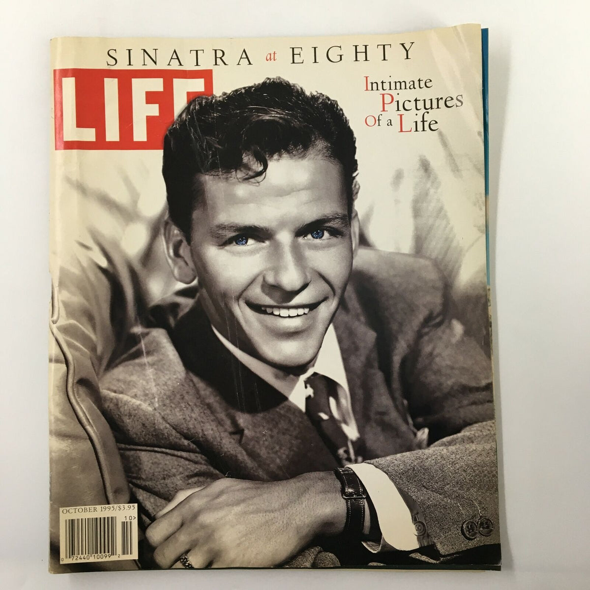 Life Magazine October 1995 featuring Frank Sinatra at eighty with intimate pictures of a legendary life.