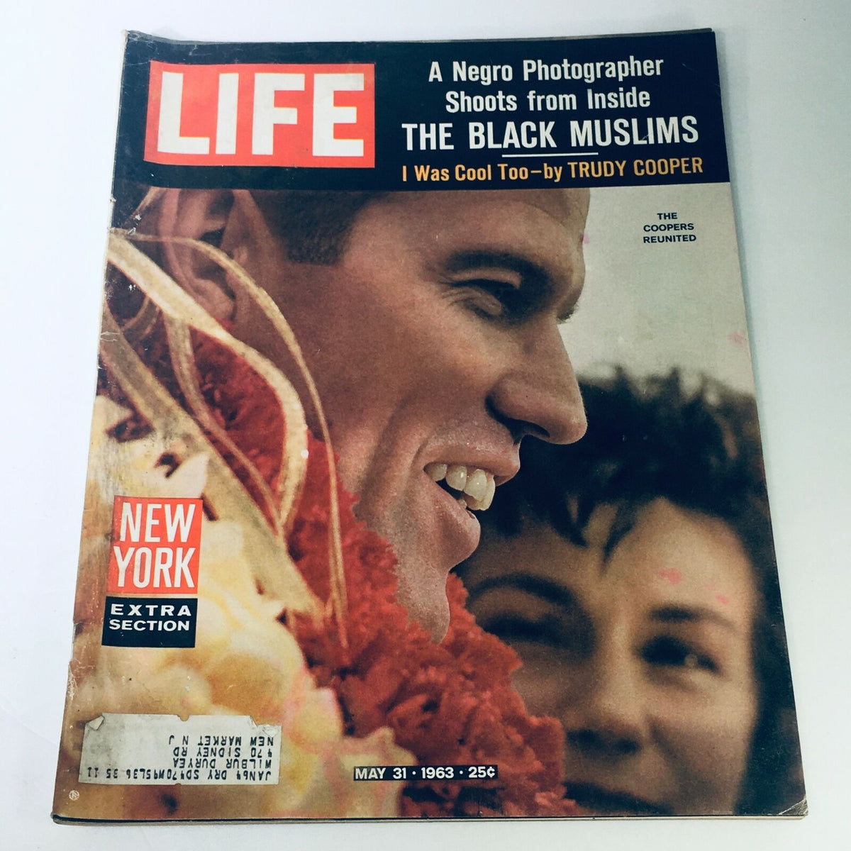 Cover of VTG Life Magazine May 31 1963 featuring the title 'I Was Cool Too' by Trudy Cooper with an image of two individuals, one smiling with flowers.