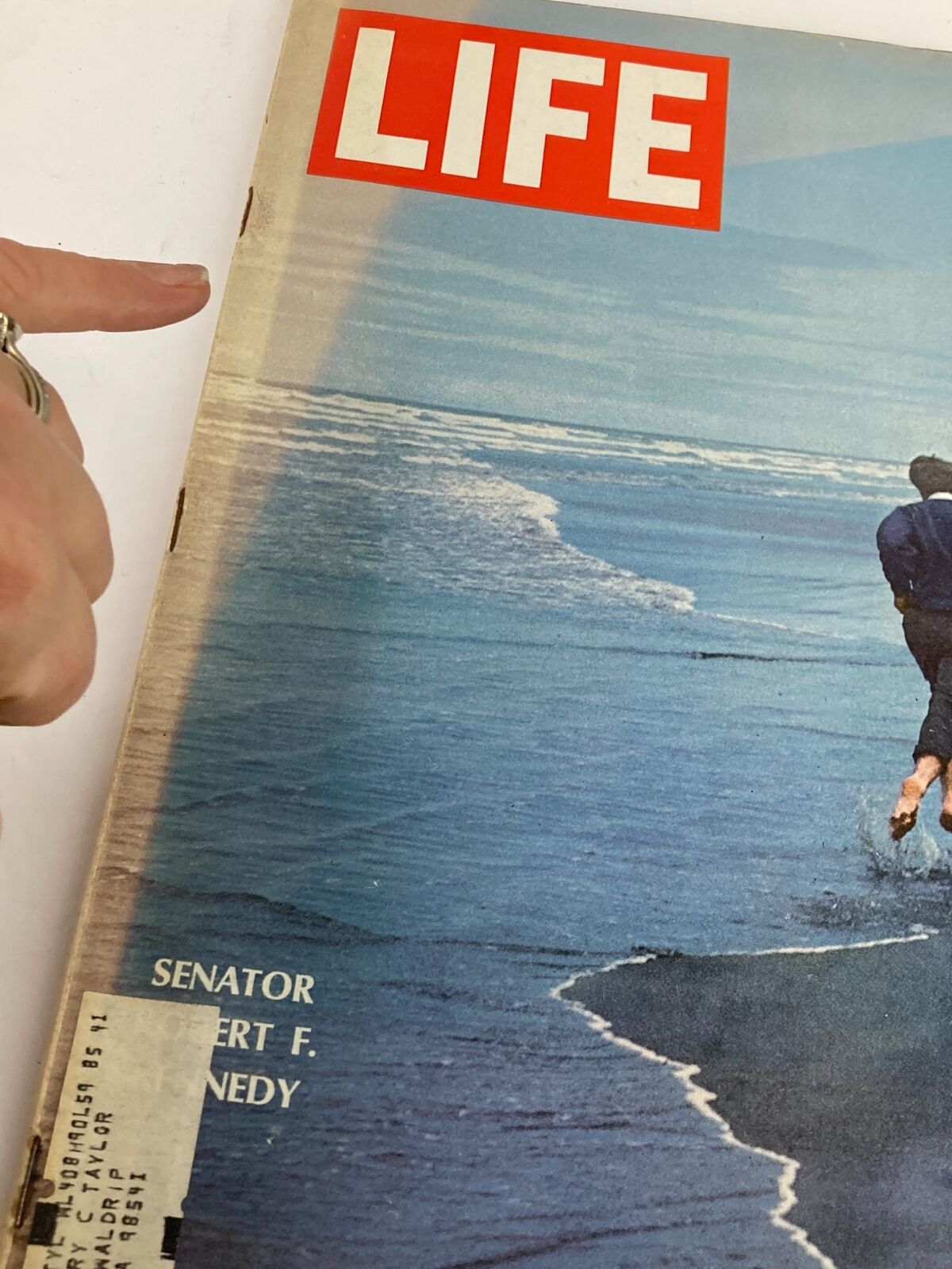 Close-up view of the VTG Life Magazine cover from June 14, 1968, showcasing Senator Robert F. Kennedy and his dog, highlighting the magazine's details and condition.