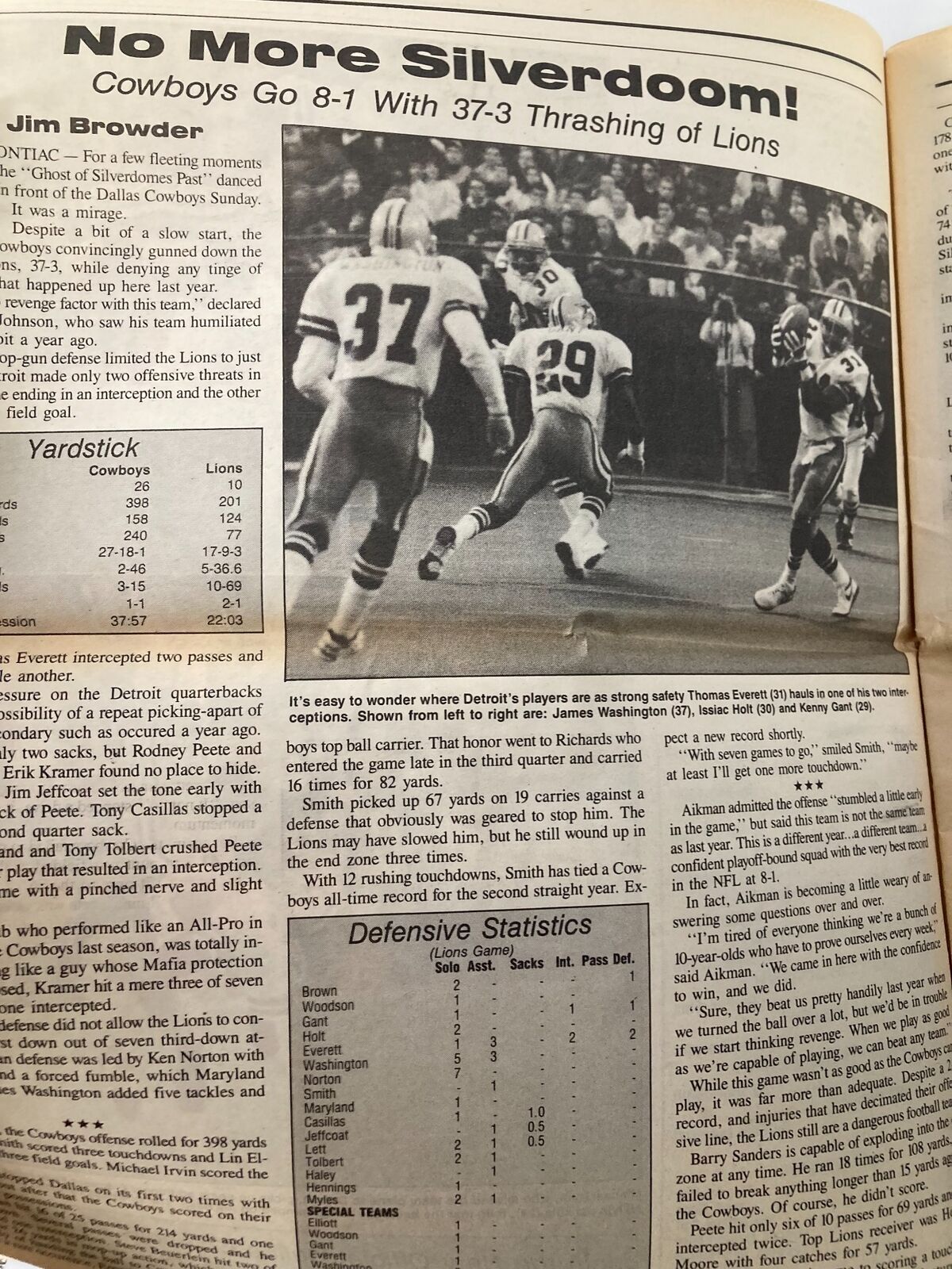 Dallas Cowboys Weekly Newspaper November 14 1992 with a detailed report on the Cowboys' win, showcasing player statistics.