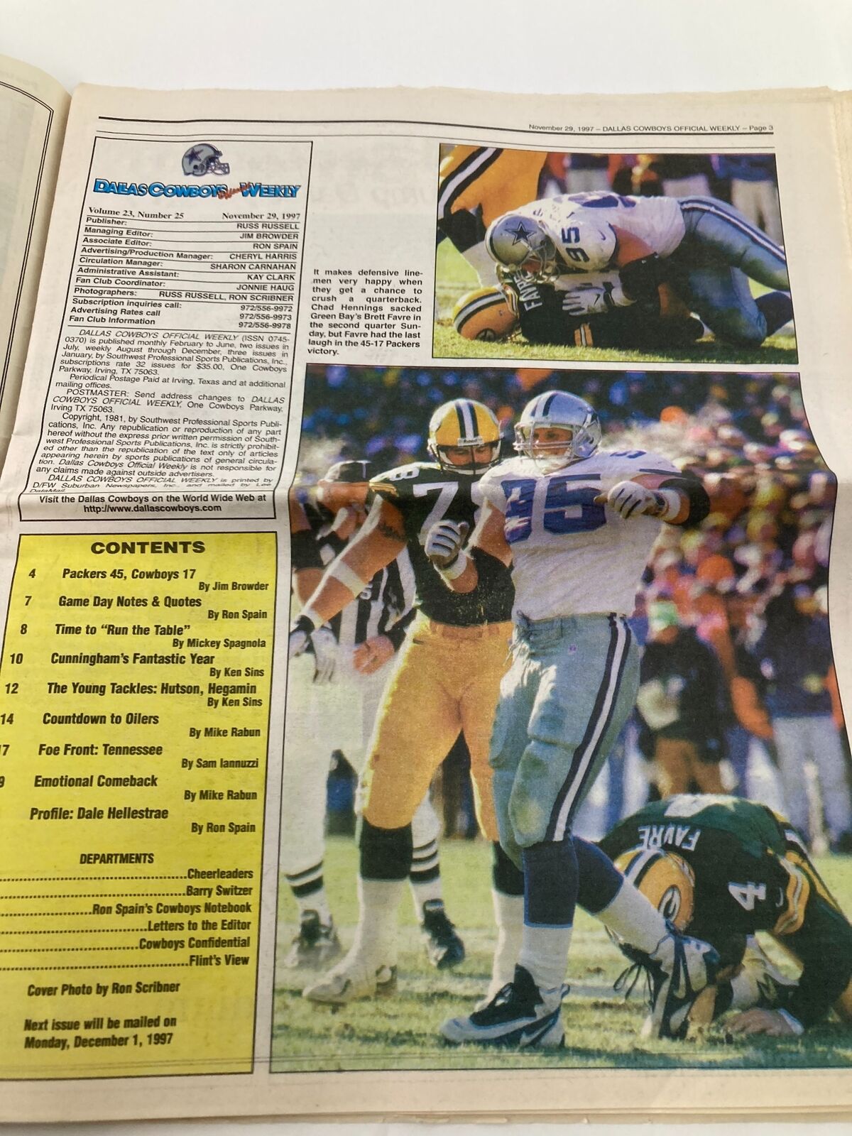 Interior page of Dallas Cowboys Weekly, November 29, 1997, Volume 23 #25, featuring articles about player performances and game strategies.