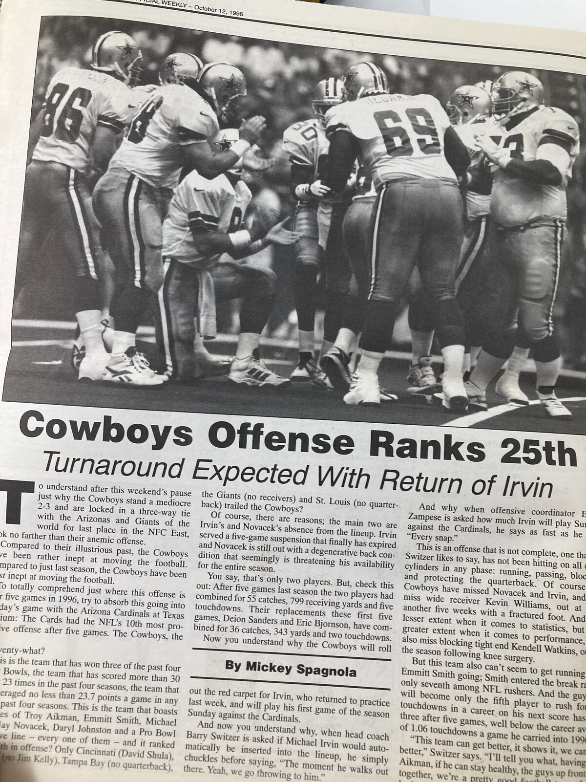 Dallas Cowboys Weekly Newspaper October 12 1996 Vol 22 #18 presenting an article about Cowboys offense performance and player insights.