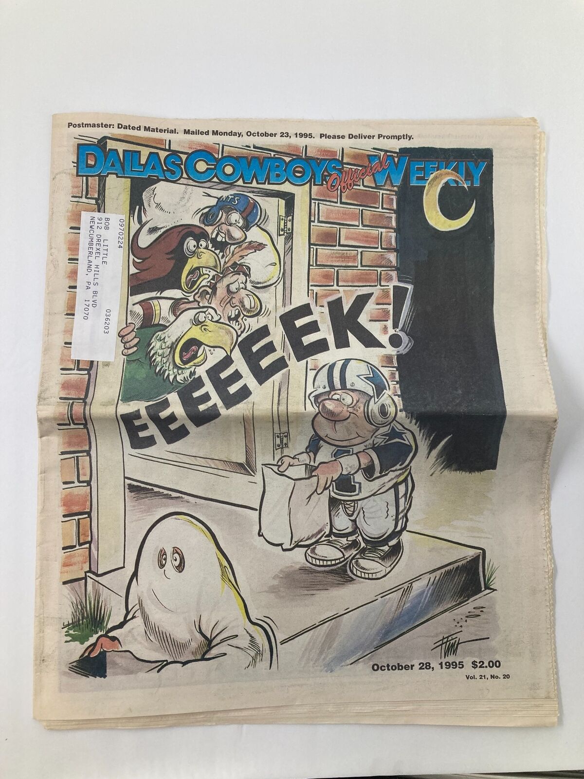 Cover of the Dallas Cowboys Weekly Newspaper, October 28, 1995, featuring a cartoon design and the caption 'EEEEEK!' depicting a ghost and characters in costumes.