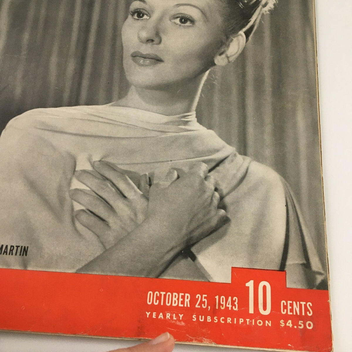 Close-up of the Vintage Life Magazine cover from October 25, 1943, highlighting Mary Martin and the prominent publication details, including the price and subscription information.