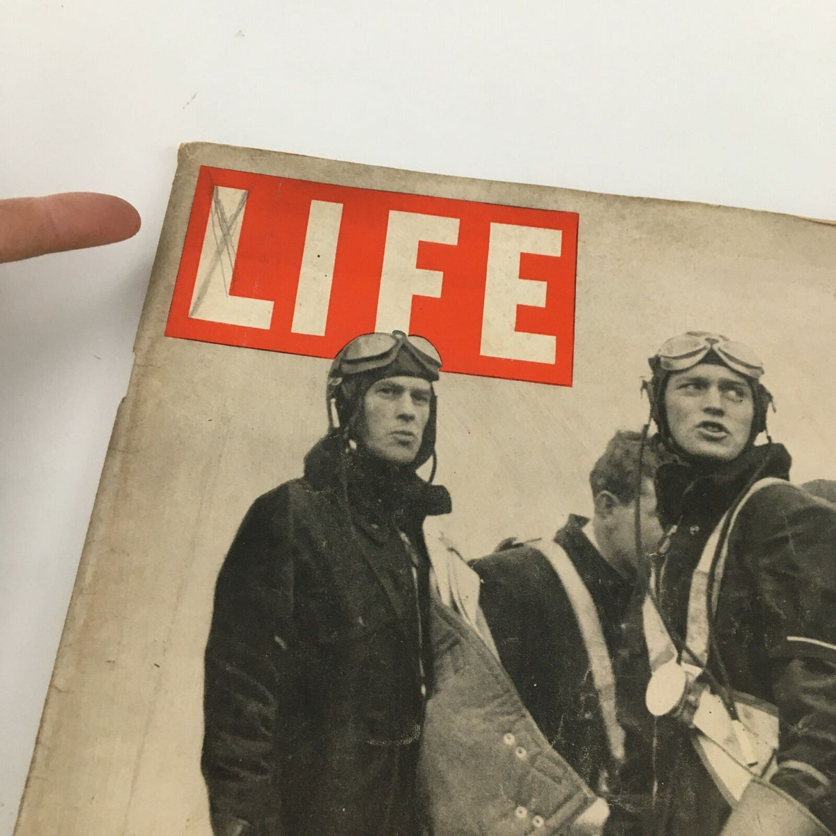 Detailed view of the VTG Life Magazine February 5, 1940 title with visible marks, highlighting the vintage aesthetic related to Swedish aviators.