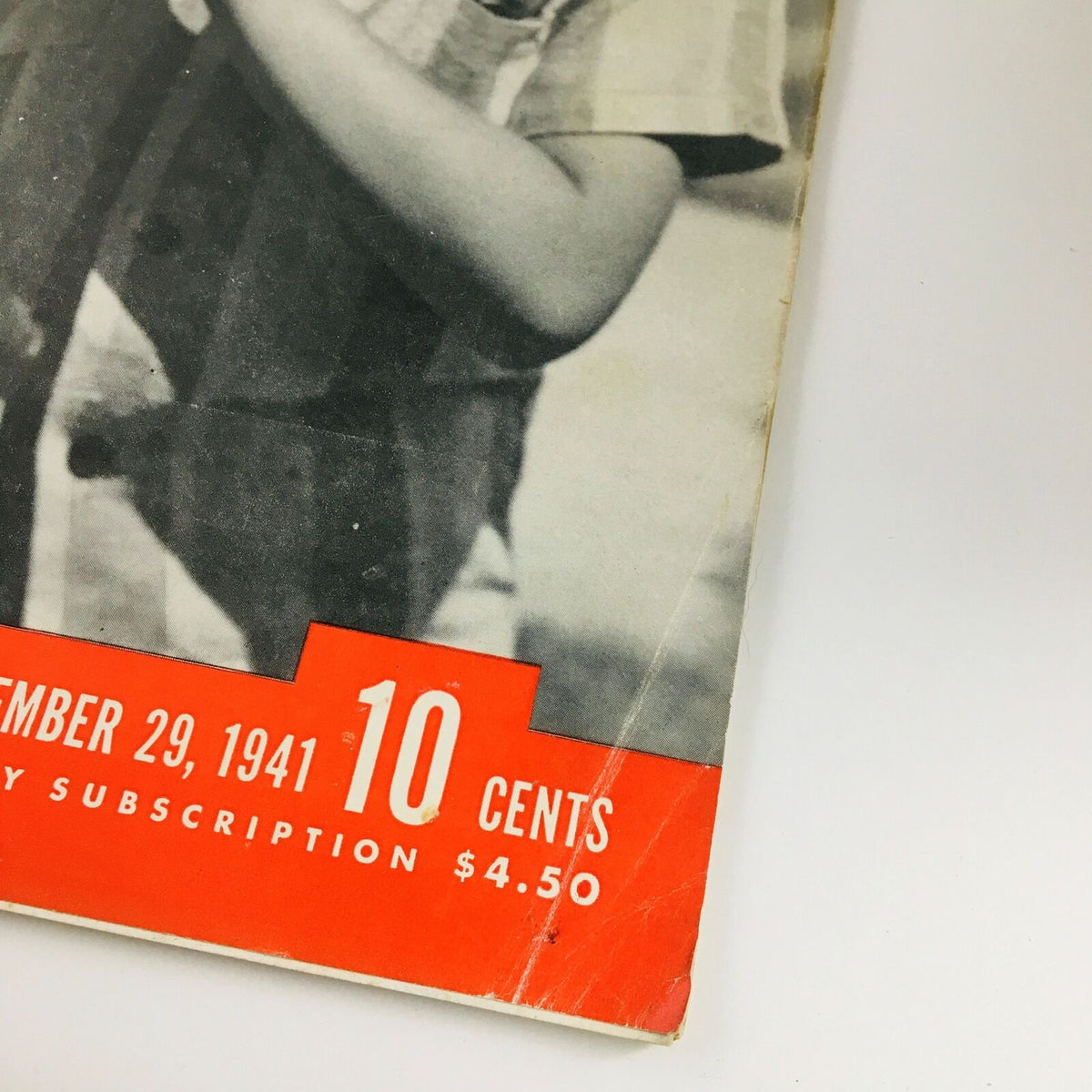 Close-up of the cover of VTG Life Magazine dated September 29, 1941 with highlighted price and subscription details.