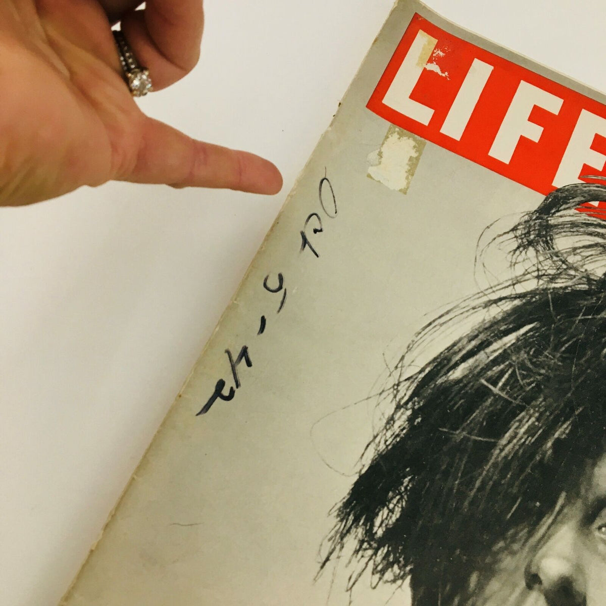 Life Magazine October 5 1942 Fashion & Culture Edition – No Label, Vintage Charm, Eye-Catcher