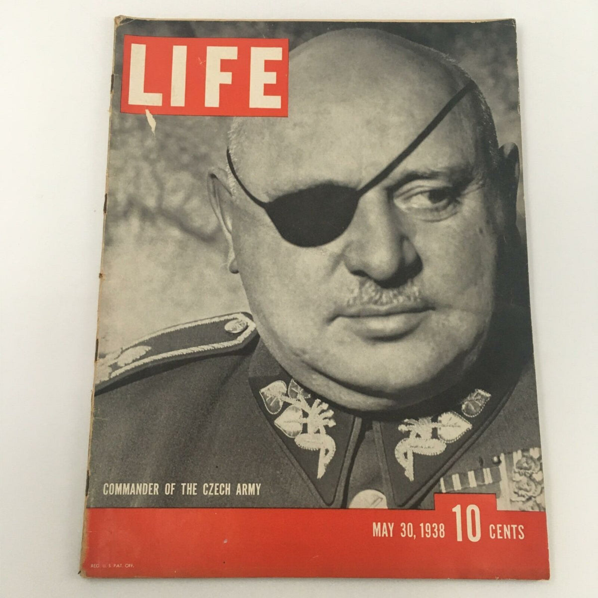 Cover of VTG Life Magazine May 30, 1938 featuring Commander of the Czech Army, Jan Syrovy, wearing an eyepatch and military uniform.