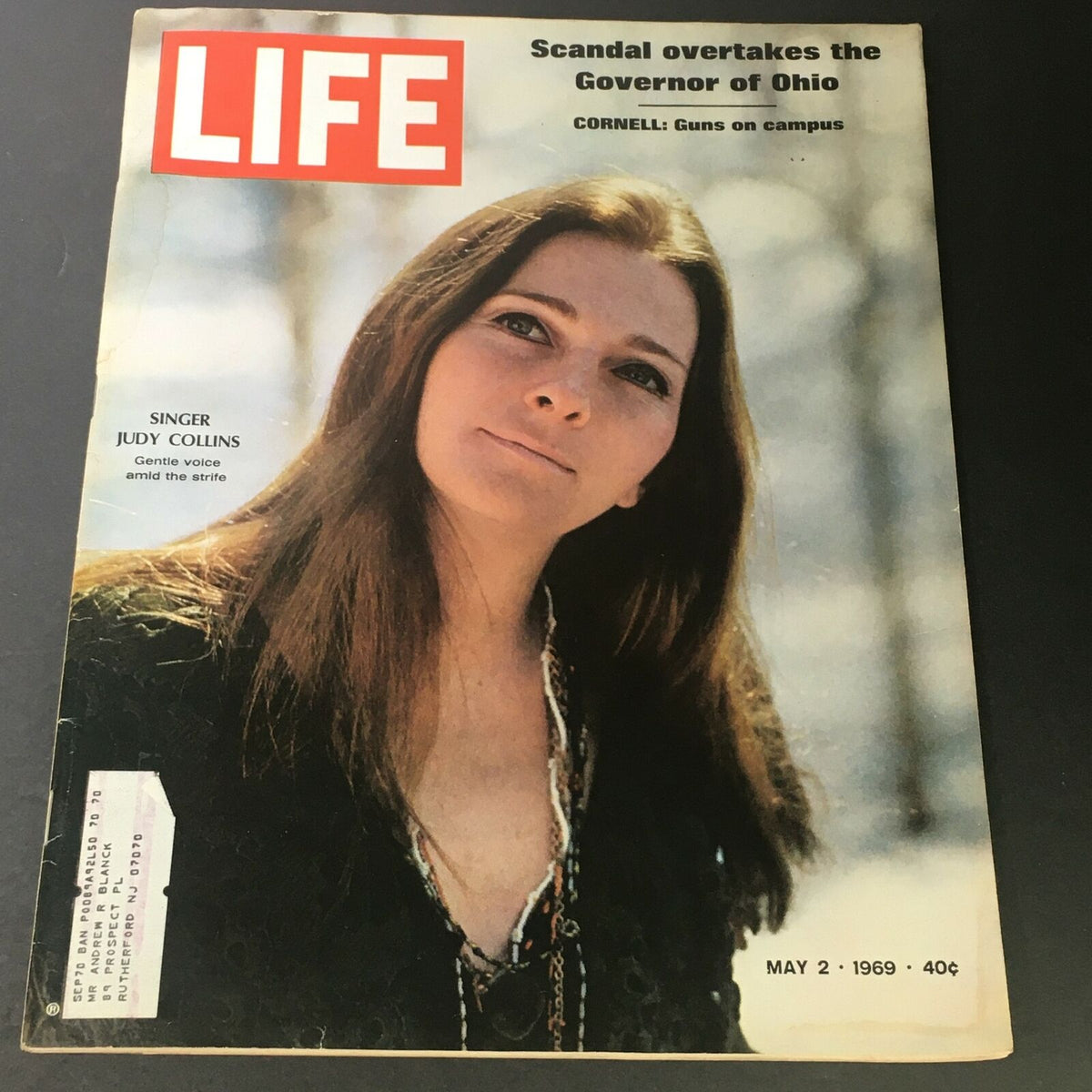 Cover of VTG Life Magazine May 2 1969 featuring singer Judy Collins, discussing Cornell University guns on campus.