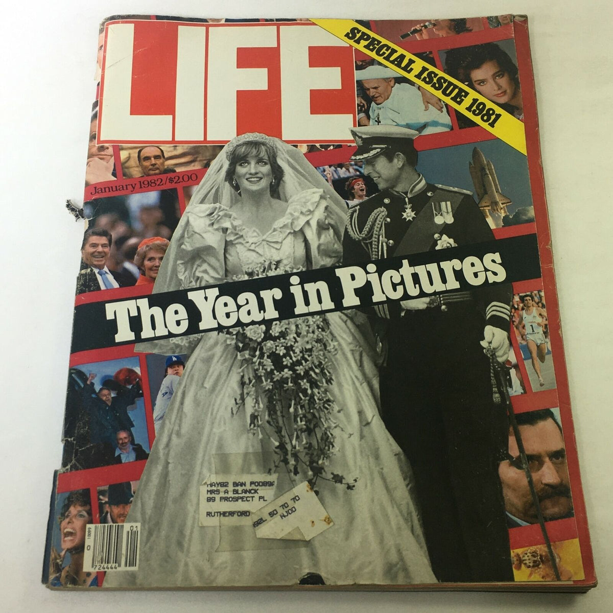 Cover of VTG Life Magazine January 1982 featuring Prince Charles and Princess Diana's wedding with the title 'The Year in Pictures'.