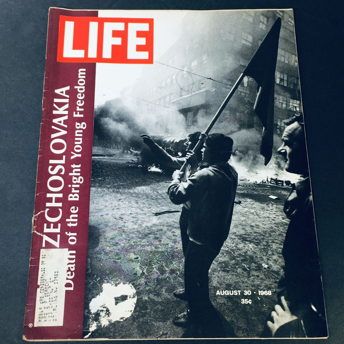 Cover of VTG Life Magazine dated August 30, 1968 featuring the headline 'Czechoslovakia: Death of the Bright Young Freedom', showcasing a historical photograph of a protest scene.