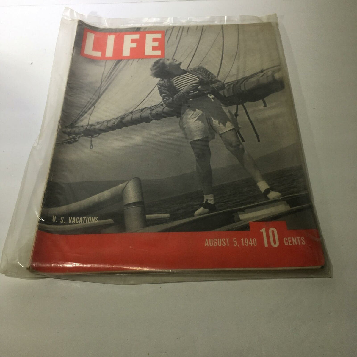 Life Magazine August 15, 1940 - U.S. Vacations, Vintage Collector's Edition with Historical Insights