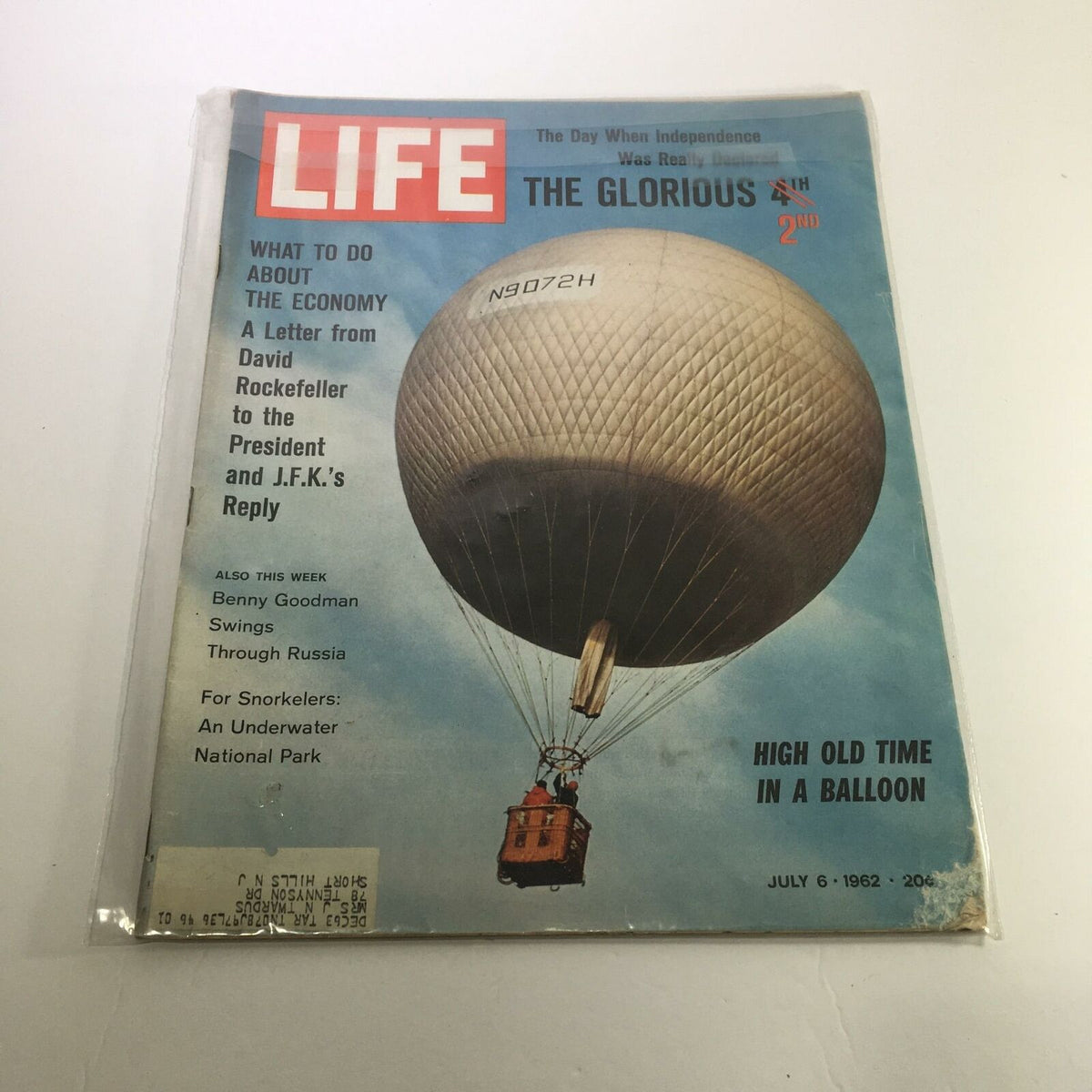 Life Magazine July 6 1962 featuring David Rockefeller's letter to John F. Kennedy on the cover with a hot air balloon image.