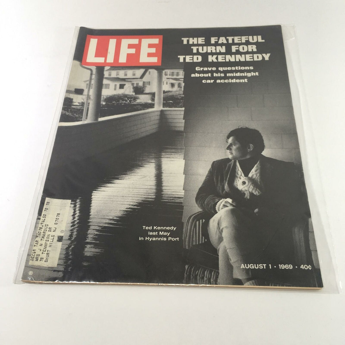 Cover of VTG Life Magazine August 1 1969 featuring Ted Kennedy, with the headline discussing his midnight car accident and photograph taken in Hyannis Port.