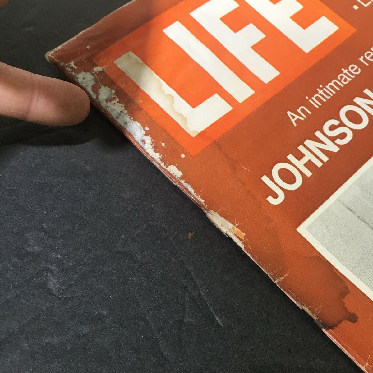 Close-up of the corner damage on the cover of VTG Life Magazine, August 7, 1970, which features Lyndon Johnson discussing the Vice Presidency.