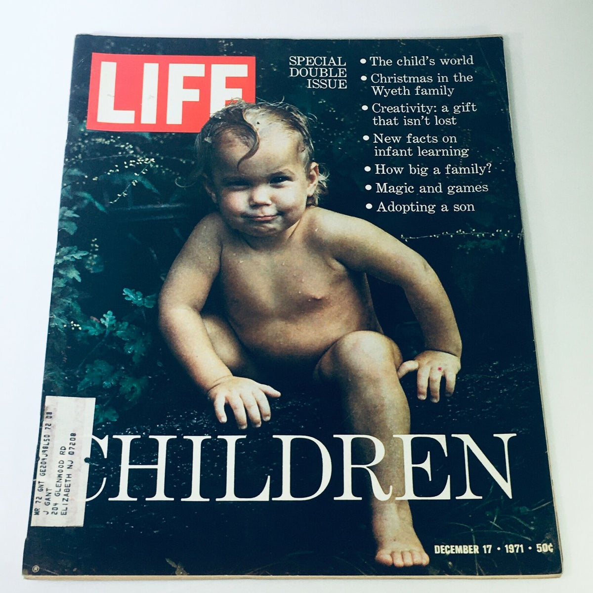 Cover of VTG Life Magazine December 17 1971 featuring a child, showcasing themes of Christmas in the Wyeth Family and other articles on childhood development.