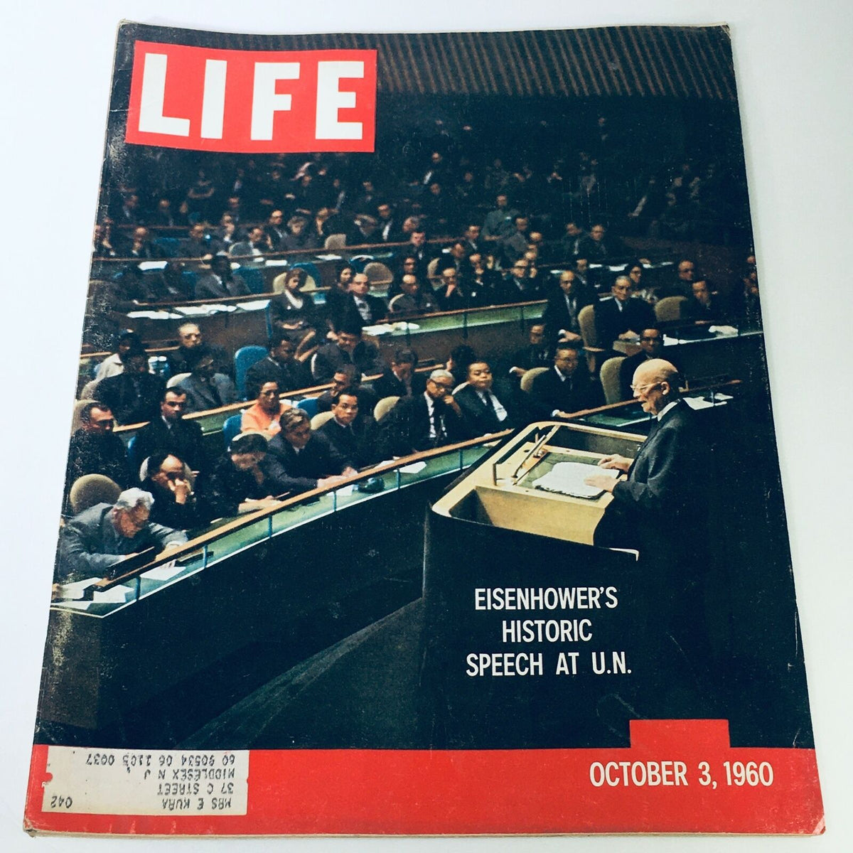 Cover of VTG Life Magazine from October 3, 1960, featuring Dwight D. Eisenhower delivering his historic speech at the United Nations.