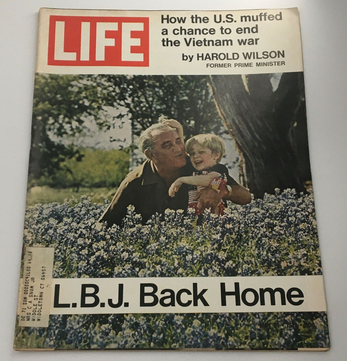 VTG Life Magazine May 21 1971 Vol 70 #19 featuring Lyndon B. Johnson on the cover, showcasing him with a child in a flower field, a significant historical publication.