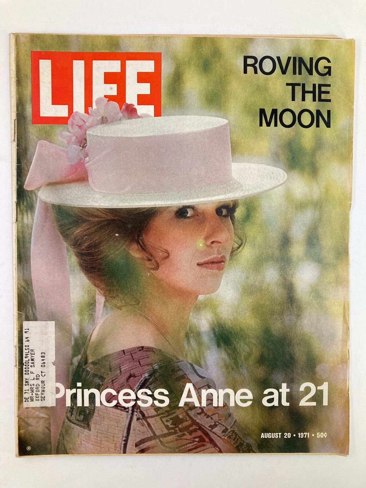 Cover of the VTG Life Magazine from August 20, 1971, featuring Princess Anne at 21, alongside the headline 'Roving The Moon.' The vintage magazine captures a moment from royal life during the early '70s.
