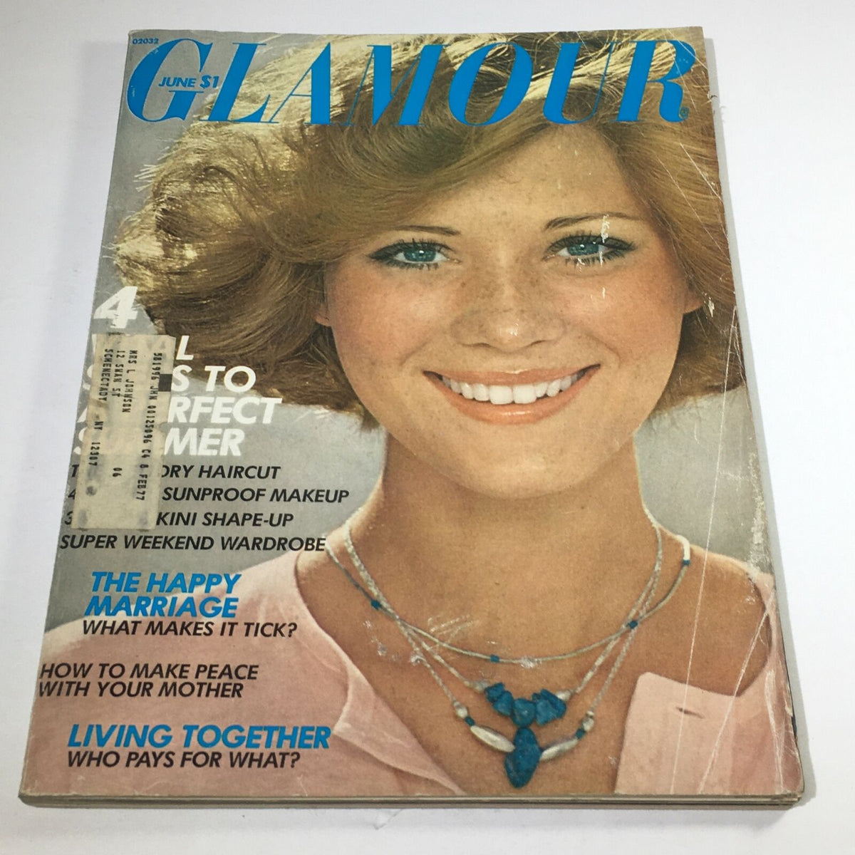 Vintage Glamour Magazine cover from June 1975 featuring Shaun Casey, showcasing fashion trends and beauty tips of the 1970s.