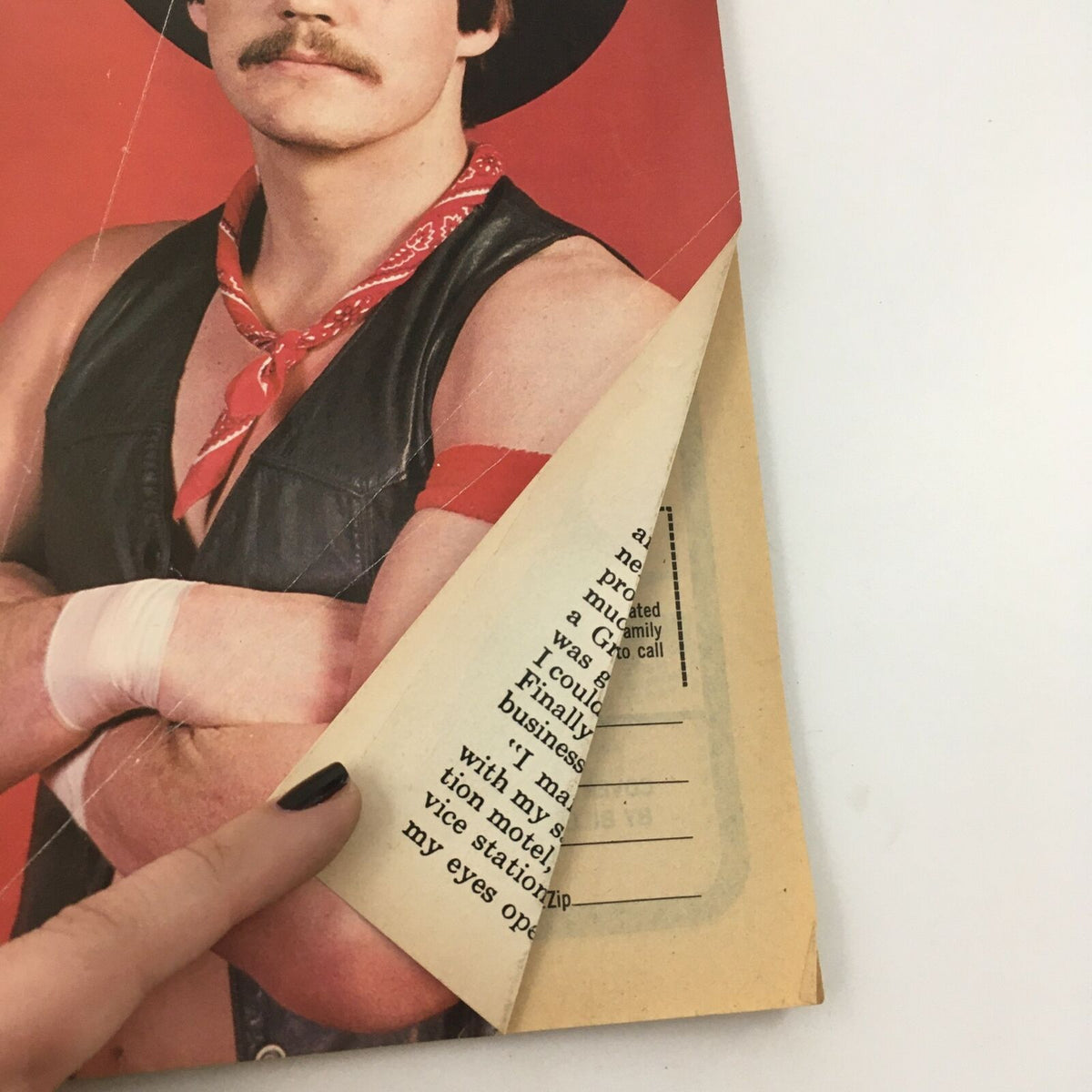 Freestyle wrestling cover of Inside Wrestling Magazine June 1982, highlighting a character in cowboy attire with a red bandana and the magazine's corner showcasing its vintage condition.
