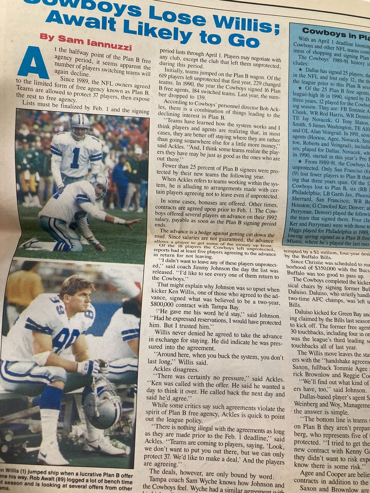 Dallas Cowboys Weekly Newspaper March 1992 Vol 18 #2 Looking for Cornerbacks, featuring article about the team's player loss and recruitment strategies.