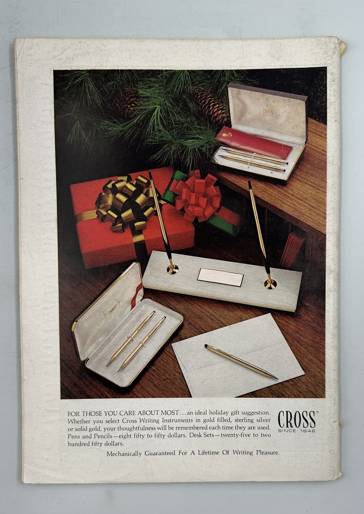 The New Yorker Magazine November 25, 1972 Thanksgiving Parade Balloons Charles Martin interior advertising page featuring elegant holiday gifts, stationery, jewelry, and a Cross pen set.