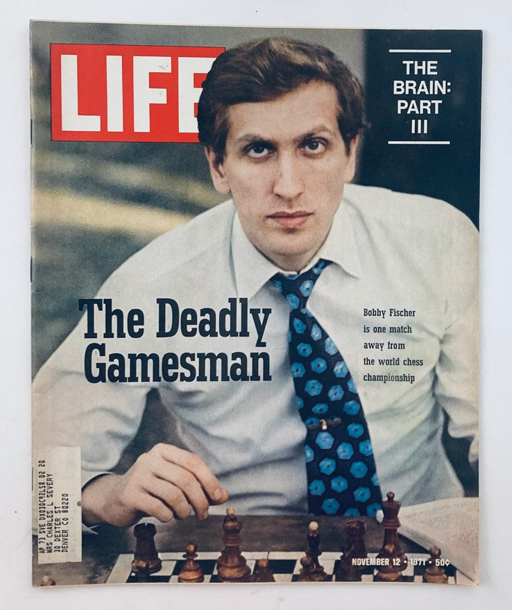 VTG Life Magazine November 12 1971 featuring Chessmaster Bobby Fischer on the cover, with the title 'The Deadly Gamesman' emphasizing his strategic prowess in chess.