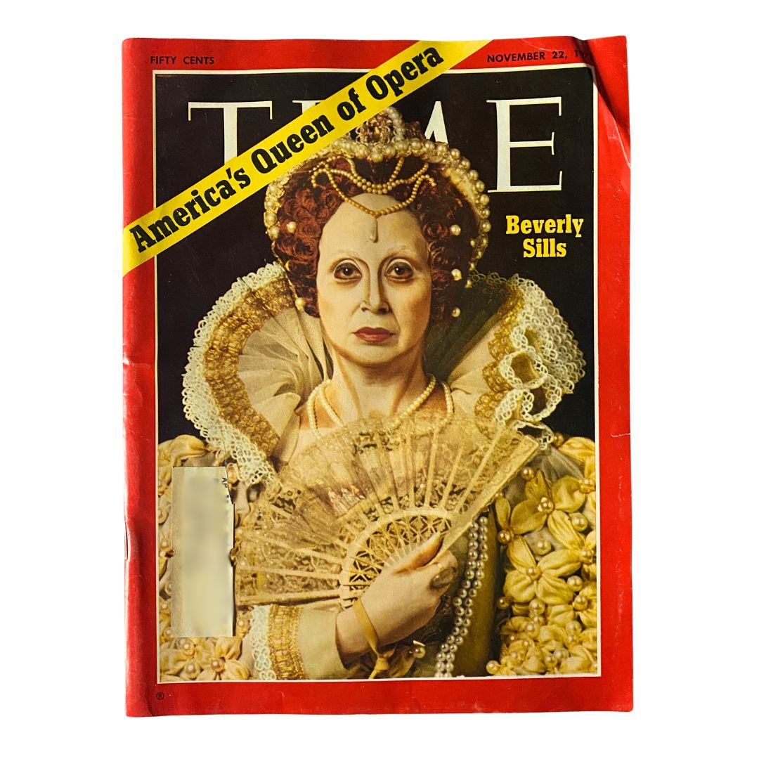 Cover of VTG Time Magazine November 22, 1971 featuring Beverly Sills, America's Queen of Opera, in ornate costume with a decorative fan.