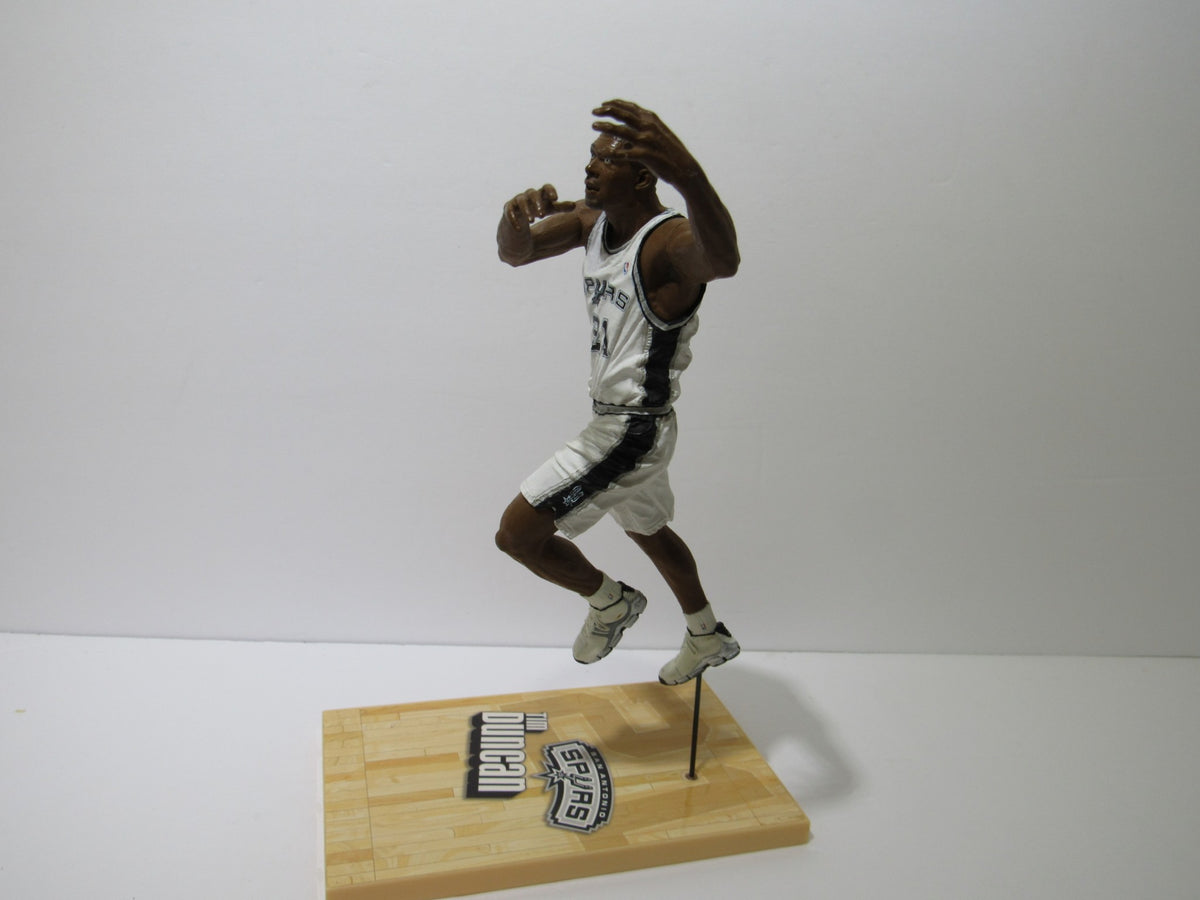 McFarlane NBA Series 6 Loose Figure: Tim Duncan displaying dynamic movement, with focus on the figure's craftsmanship.