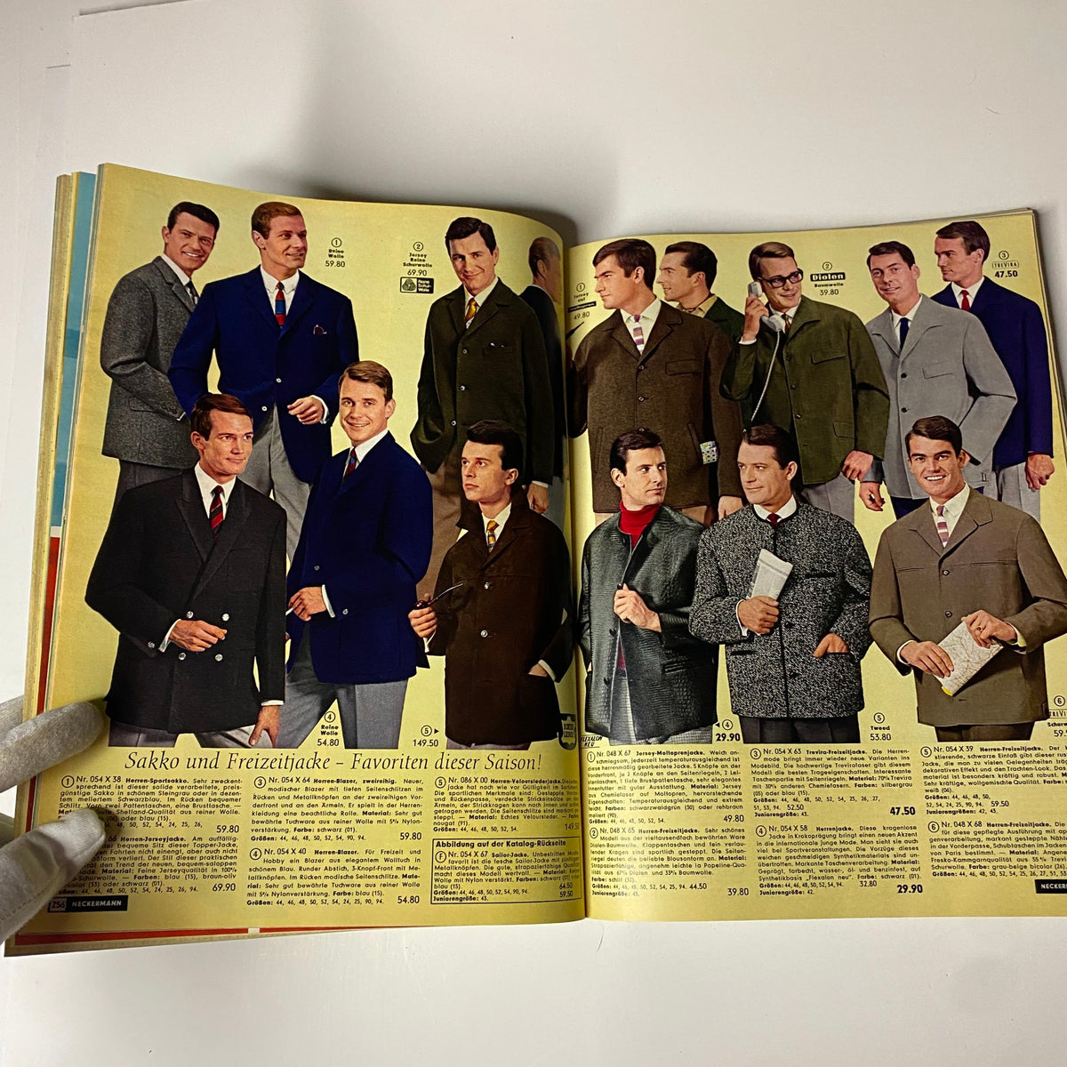 1965 Neckermann Summer Catalog presenting men's suits and casual jackets, featuring stylish designs worn by male models typical of 1960s fashion trends.