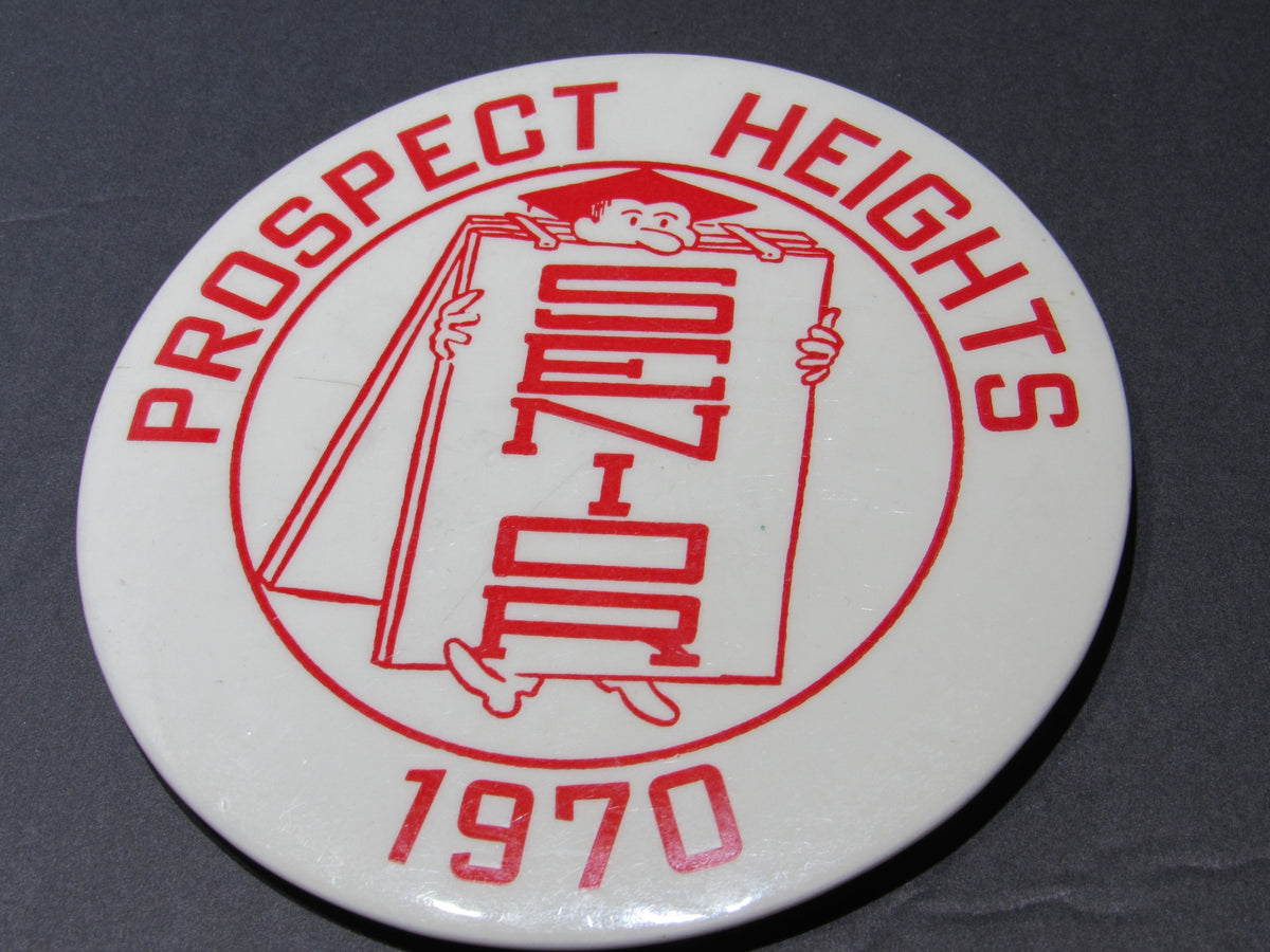 1970 Vintage Prospect Heights Senior High Button Pinback showing a detailed view of the design with 'SENIOR 1970' and a cartoon figure, showcasing school pride.