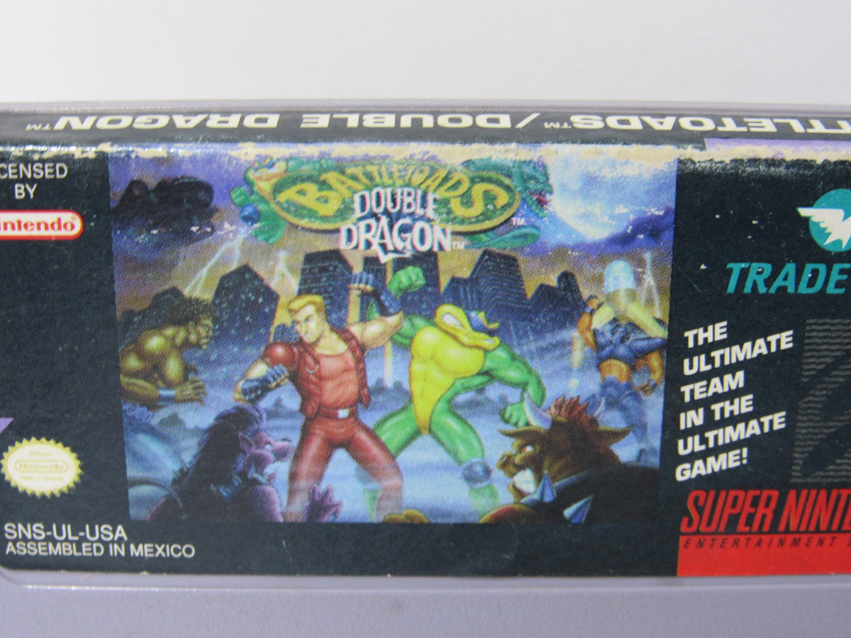 Super Nintendo Battletoads & Double Dragon: SNES - Close-up of the Cartridge featuring iconic characters and graphics.