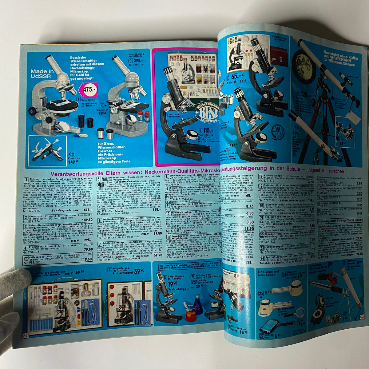 1969 Neckermann Sommer Catalog page illustrating scientific equipment including microscopes and chemistry sets aimed at education.